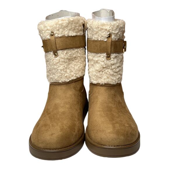 G by Guess Aussie Faux Fur Tan Boots Size 8.5 - Picture 3 of 9